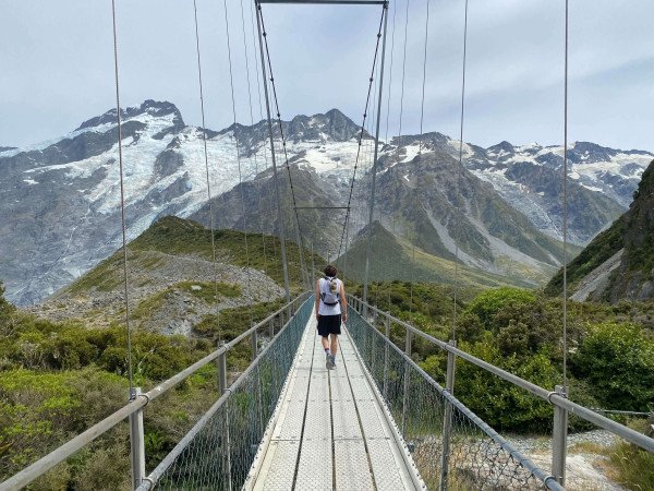Scenic view along the Hooker Valley Track in Aoraki Mount Cook National Park